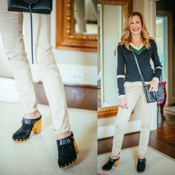 Veronica Beard Black and Tan Clogs - Picture 8 of 13